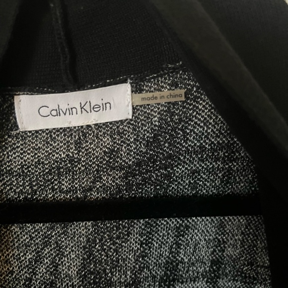 Classic zebra design open front cardigan - Picture 6 of 7